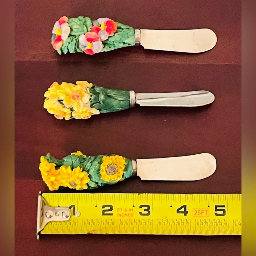 Mud Pie Floral Cheese Board Set Monogram P (NIB) Spring Spreader Knives Gift